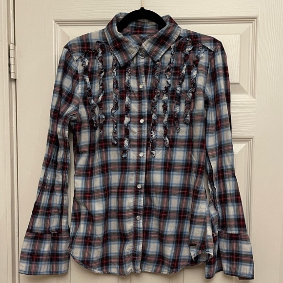 Seven7 women’s shirt ruffle front pearl snap shirt in red and blue, size L - Picture 4 of 6